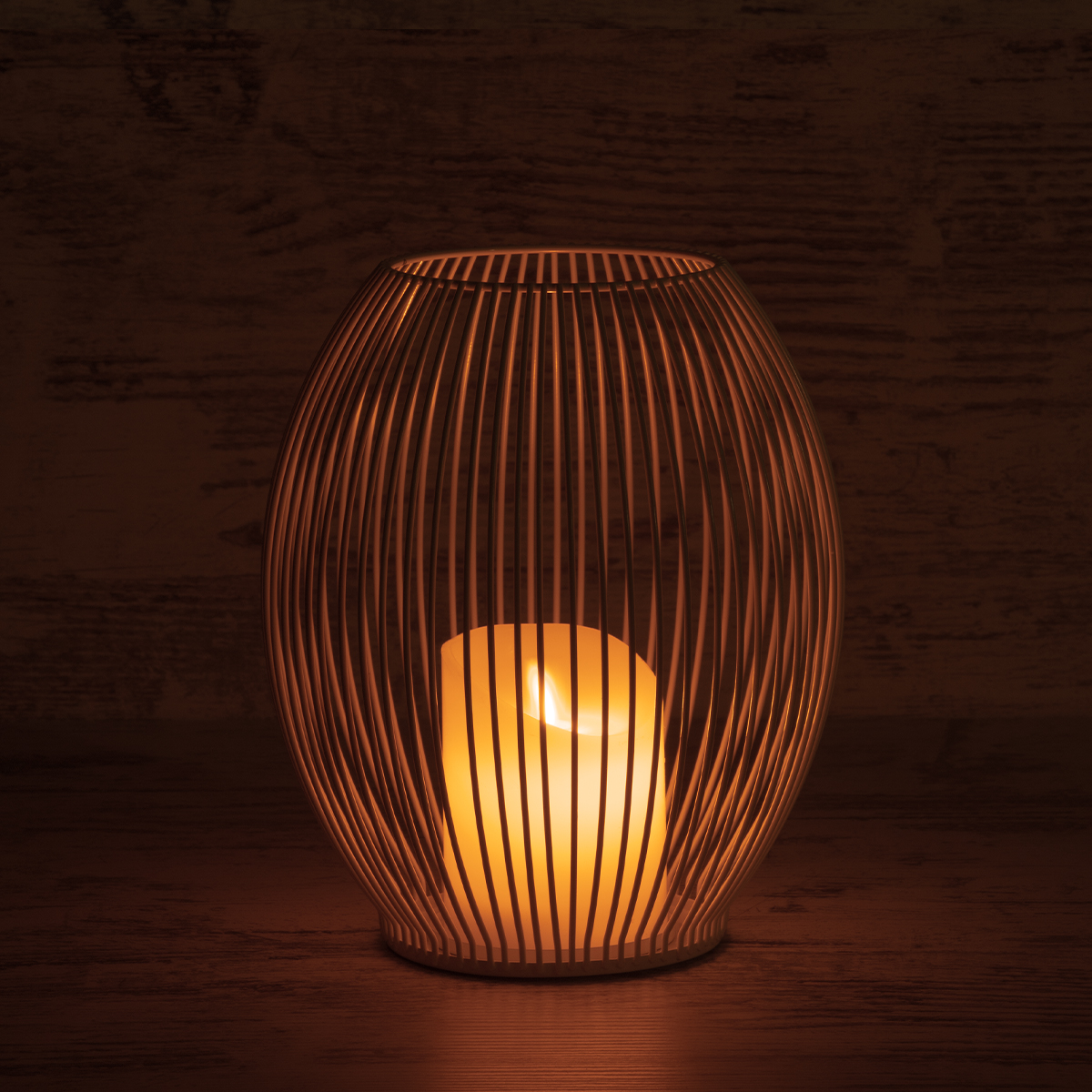 GloboStar® CANDLE 76492 Διακοσμητικό Realistic Κερί με LED Εφέ Κινούμενης Φλόγας - Μπαταρίας 2 x AA (Δεν Συμπεριλαμβάνονται) & Ασύρματο Χειριστήριο IR Θερμό Λευκό 2700K Dimmable Λευκό Φ19 x Υ24cm - Image 6