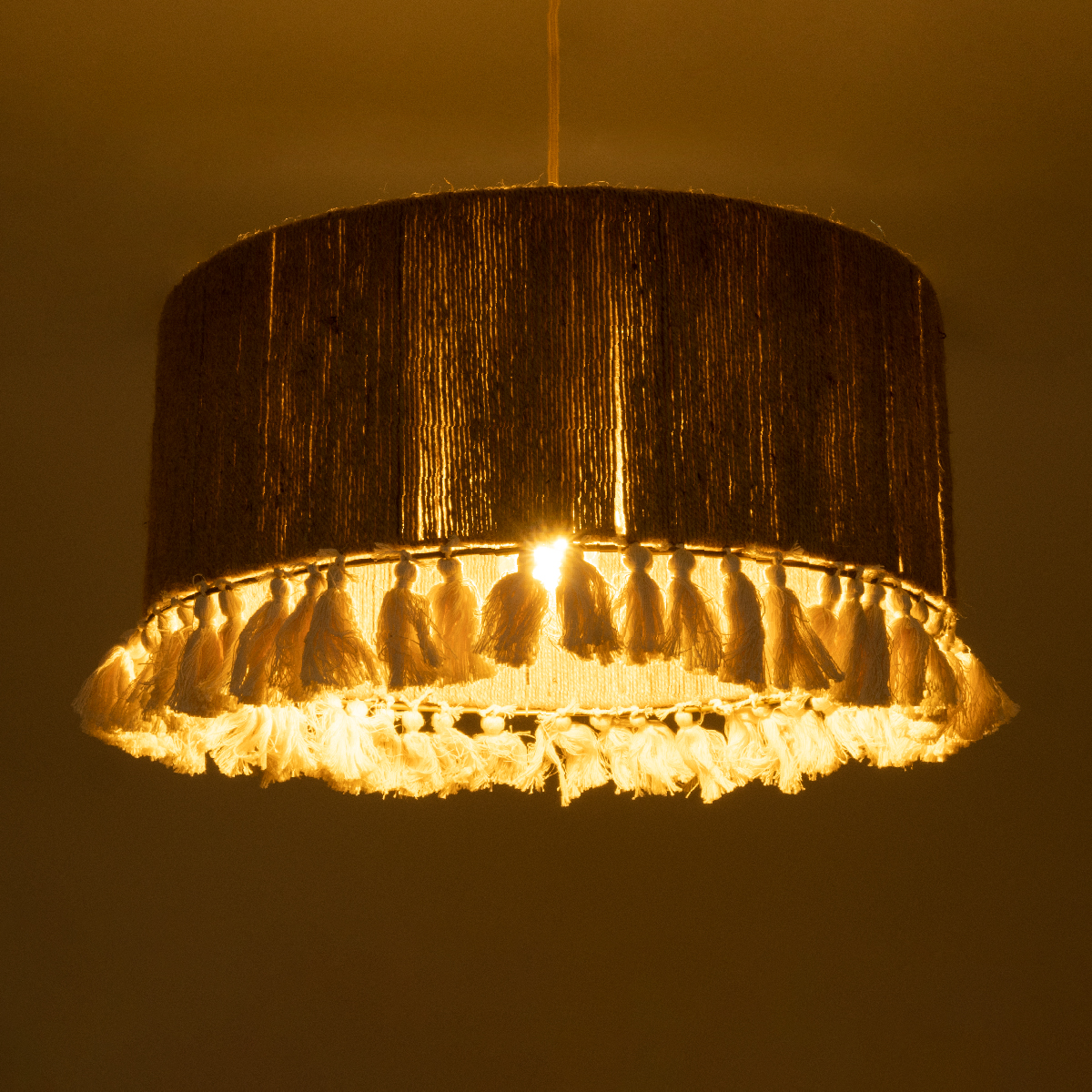 GloboStar® PUERTORICO 02094 Boho Κρεμαστό Φωτιστικό Οροφής Τρίφωτο 3 x E27 AC220-240V IP20 - Φ50 x Υ27cm - Μπεζ με Λευκό Λεπτό Νήμα Πλέγμα Βαμβακερό Καπέλο - 5 Χρόνια Εγγύηση - Image 3
